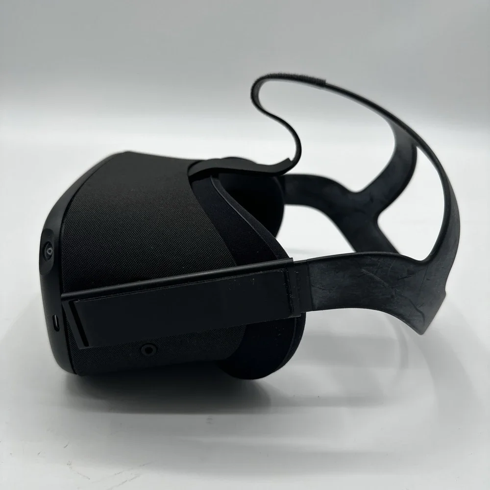 Meta Oculus Quest 1 VR Virtual Reality Headset And MH-B Controllers For Parts